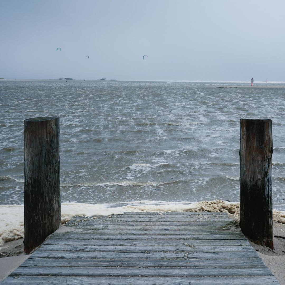 (c)TZ-SPO-Sturmflut-September2023-Ording Überspülter Strand bei einer Sturmflut