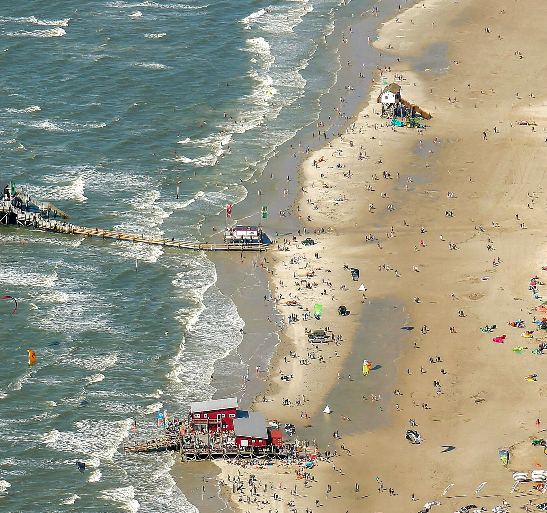 Vogelperspektive über dem Ordinger Strand
