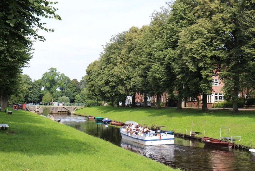 Ausflugsfahrt auf den Grachten in Friedrichstadt