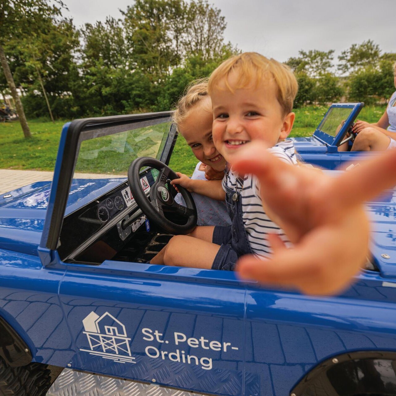 Kinder machen eine SPO-Safari-Tour