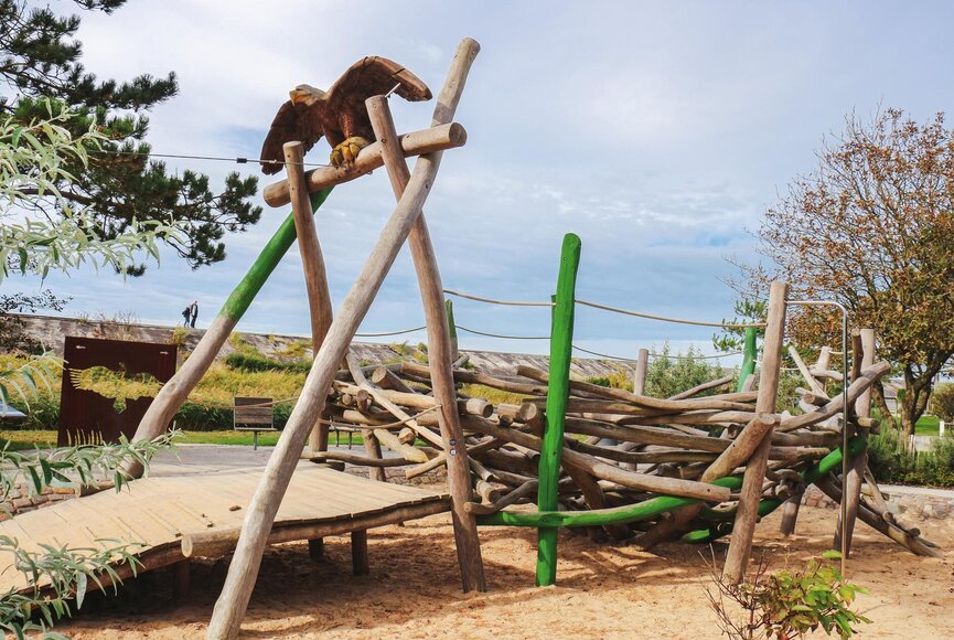 Seeadlernest als Klettergerüst an der Erlebnis-Promenade