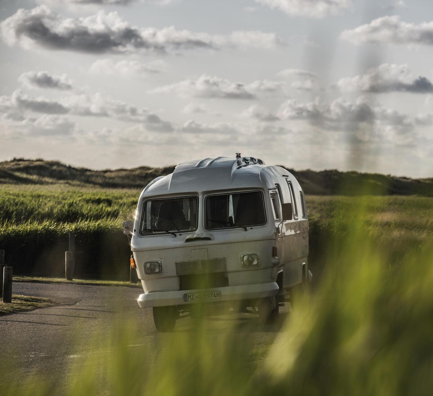 Bus am Deichparkplatz Ording
