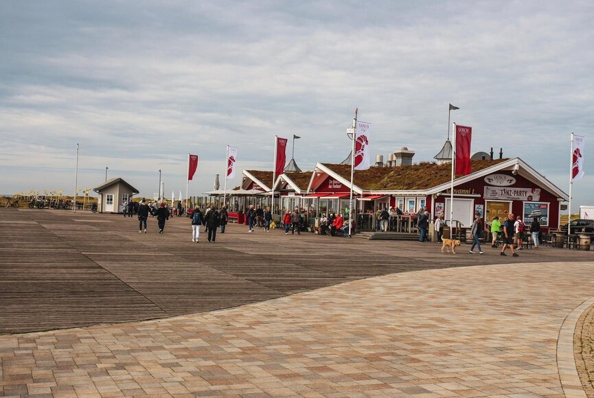 Außenansicht des Restaurant Gosch auf der Buhne