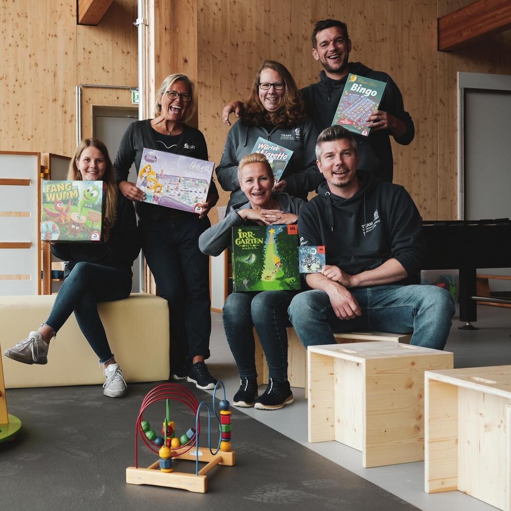 Teamfoto der Veranstaltung mit Spielen im Erlebnis-Hus