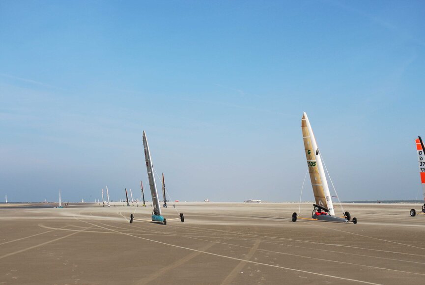 Strandsegler während der Fahrt