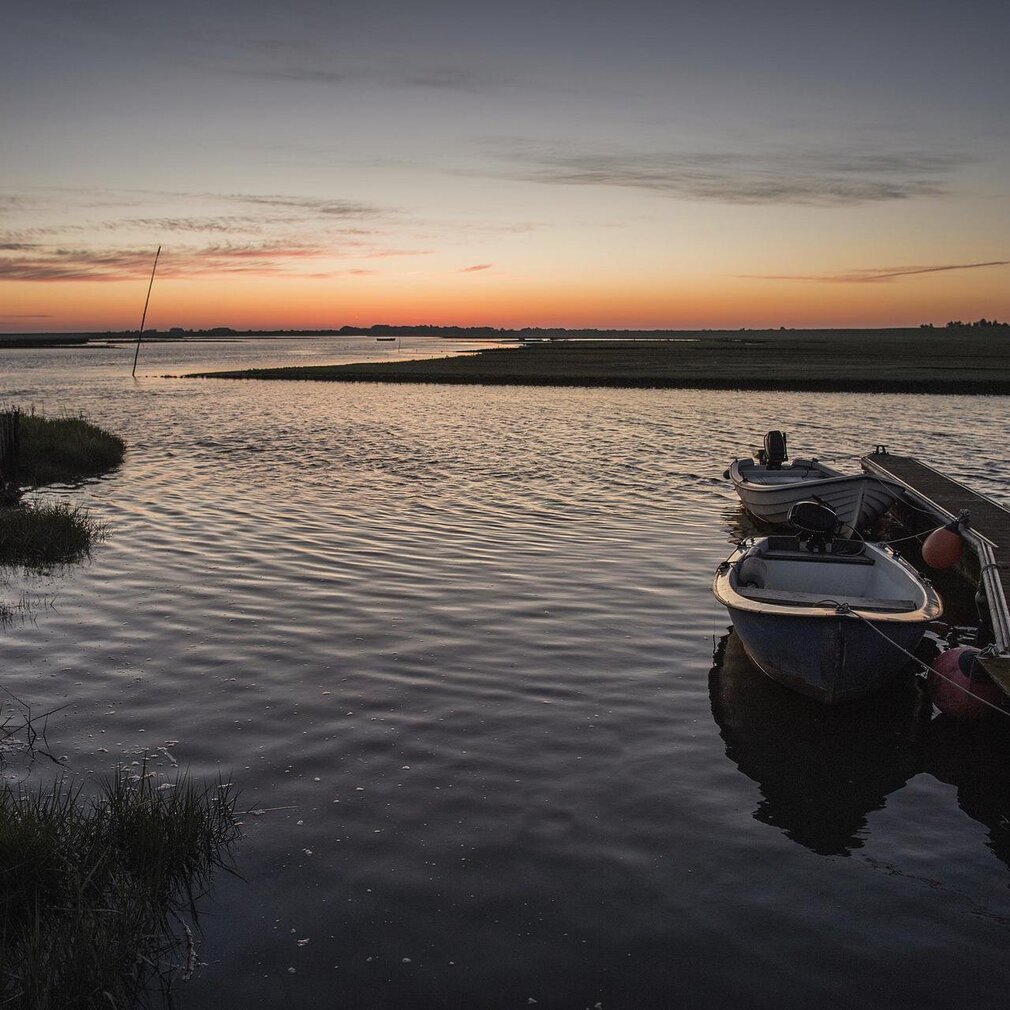 Boote im Hafen des Tümlauer Koogs